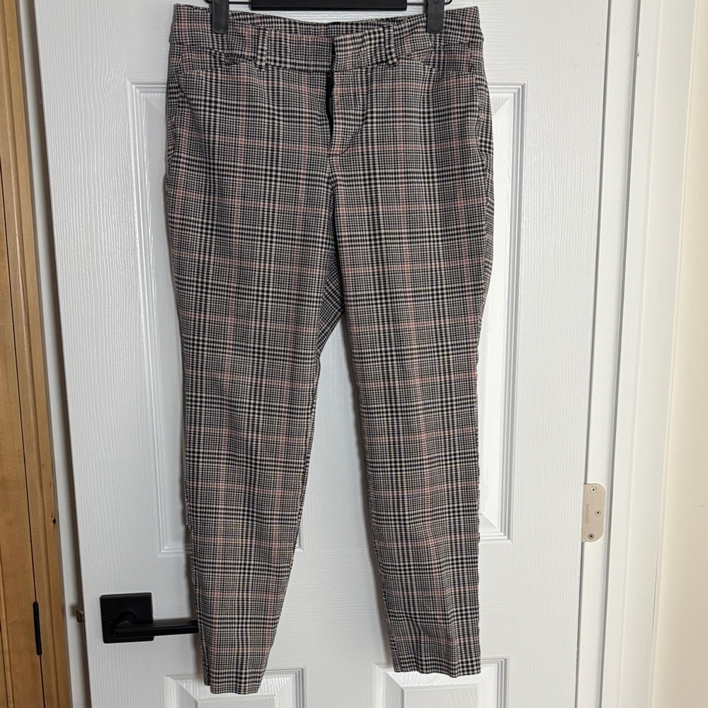 Old Navy Women's Checkered Straight Leg Pants - Black, Gray, Pink